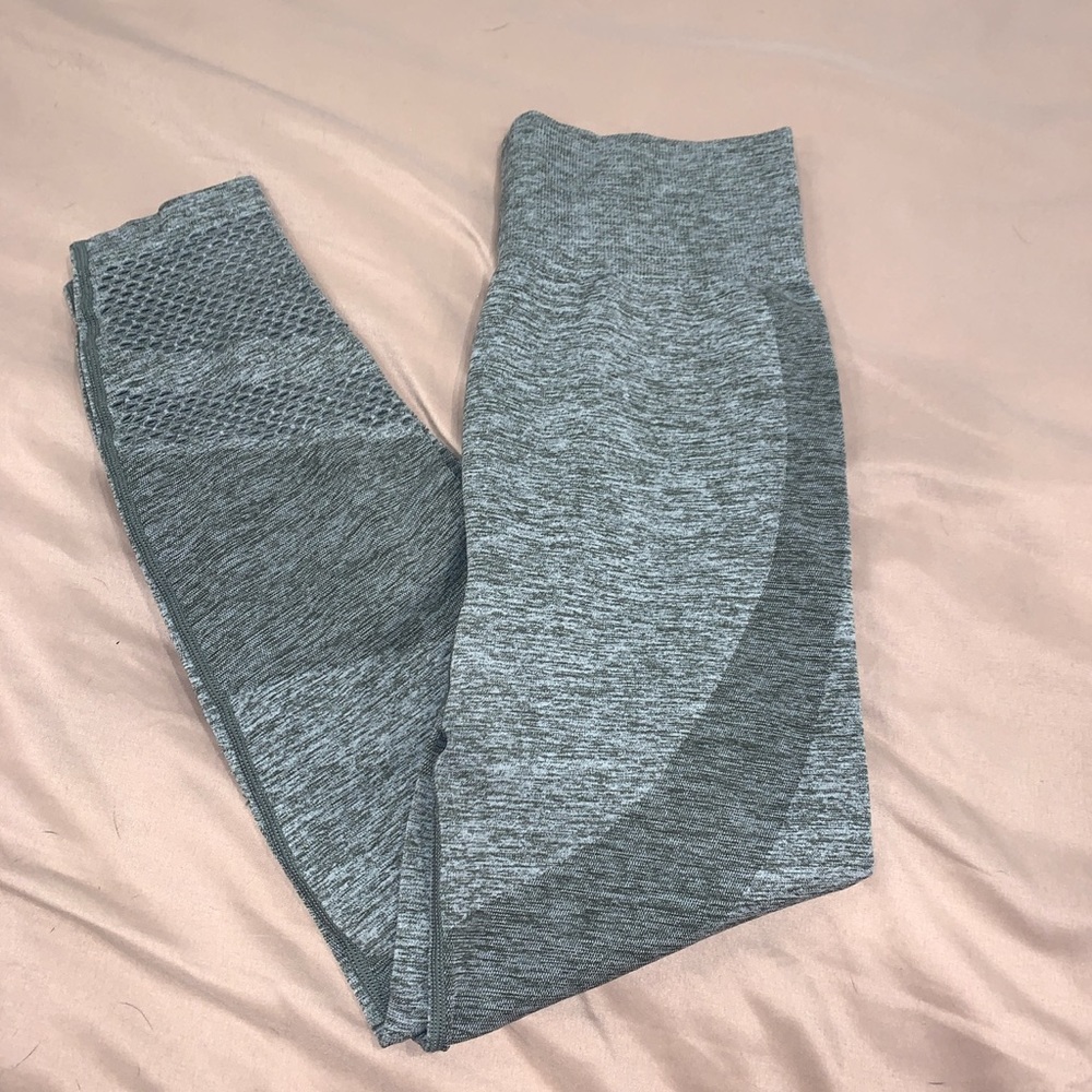 VS PINK LEGGINGS